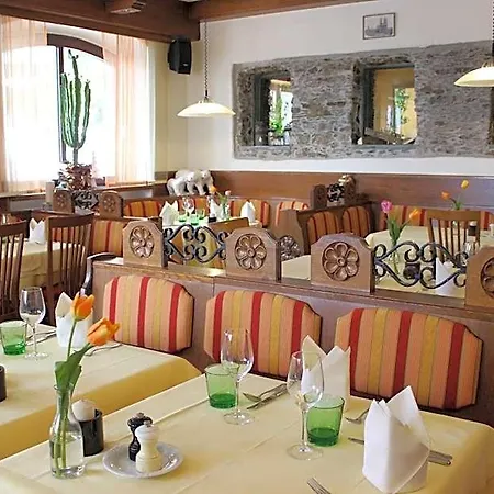 Restaurant Schweizerhaus 2*