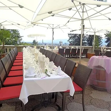 Restaurant Schweizerhaus 2* クラーゲンフルト