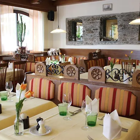 Restaurant Schweizerhaus ホテル クラーゲンフルト