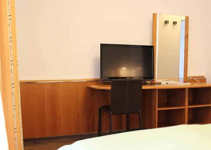 Szálloda Restaurant Schweizerhaus Klagenfurt am Woerthersee